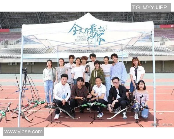 青梅竹马携手追梦路足球明星的成长与友情故事